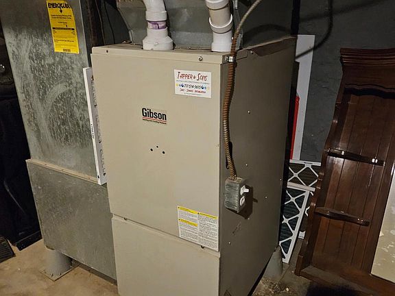 3rd image of 1428 Naudain St