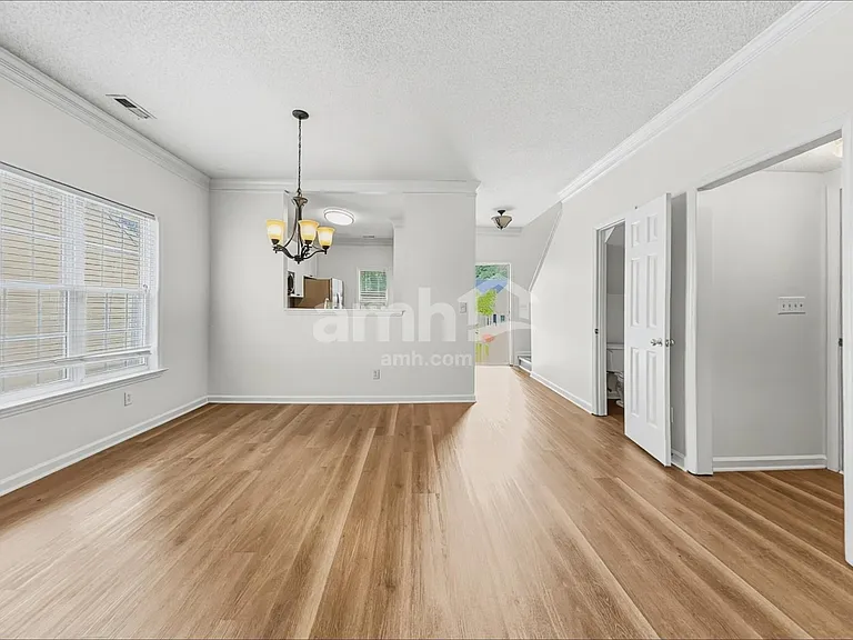 5320 Sahalee Way — Photo 6