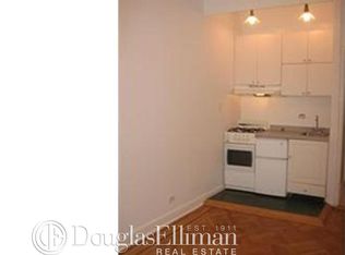 247 E 57th St APT 3R, New York, NY 10022