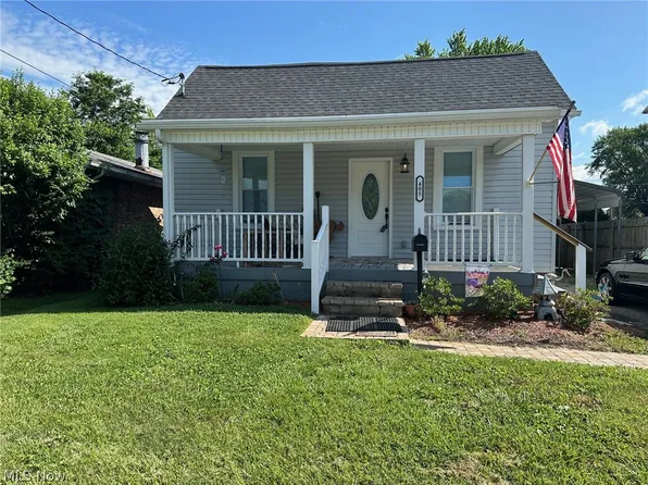 405 40th St, Vienna, WV 26105