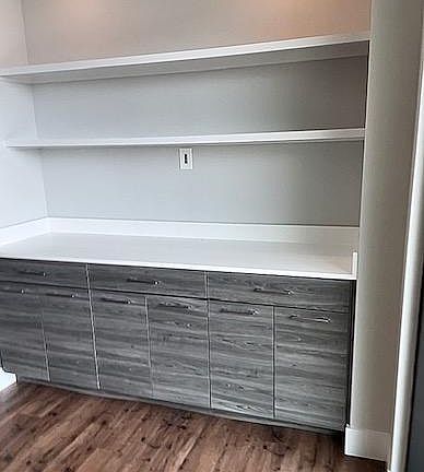 5th image of 254 Jackson St #601