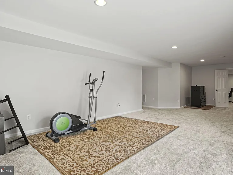 6032 Gholson Bridge Ct — Photo 36