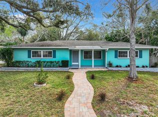 1609 Sunset Point Rd, Clearwater, FL 33755
