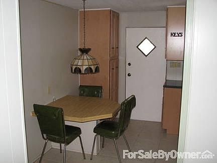 Breakfast room