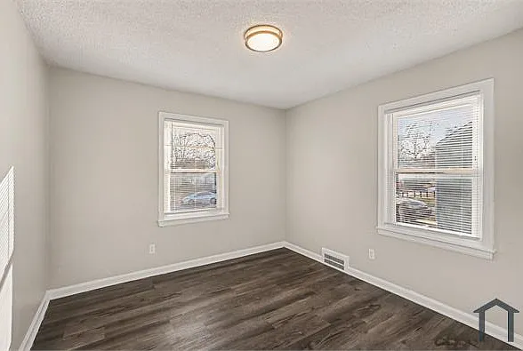6230 Agnes Ave — Photo 8