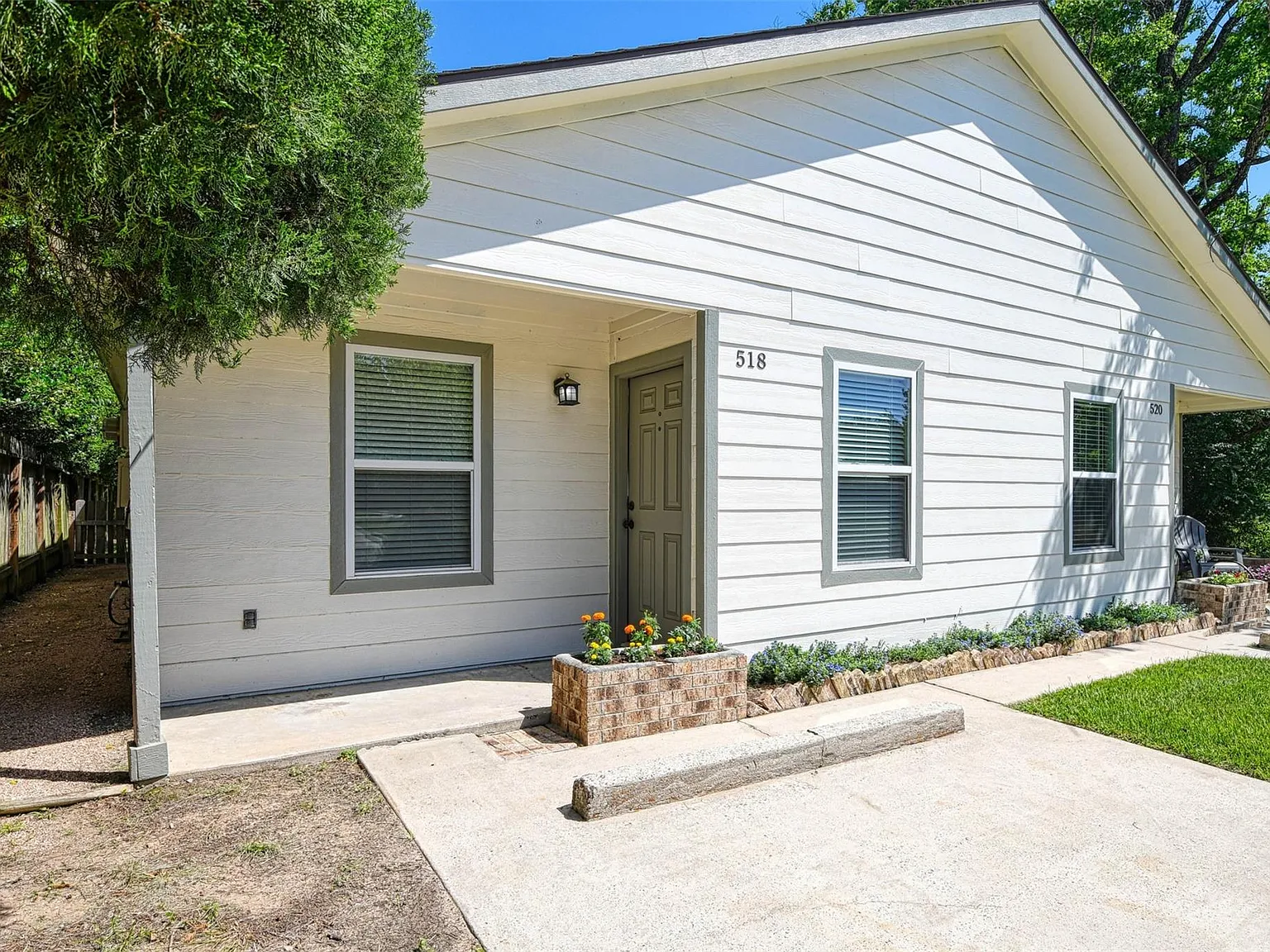 2 bed, 1.0 bath, 840 sqft, $1,500 — Photo 3
