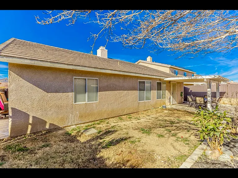 2108 Knollwood Ct — Photo 24