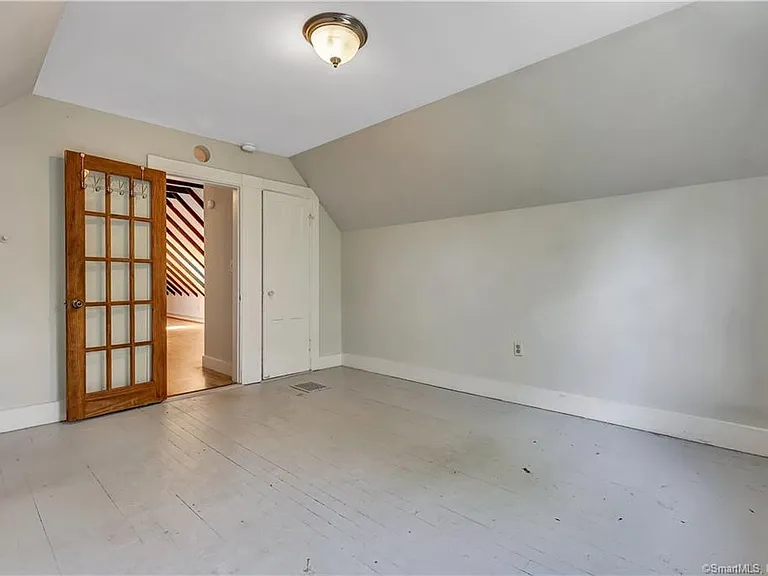 28 Edwards St #2 — Photo 32