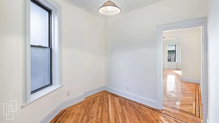 Sold by Garfield Realty  | media 4