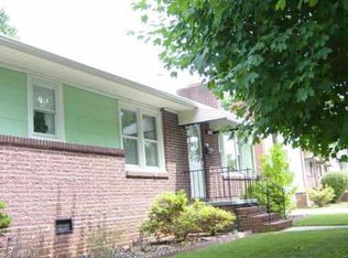 3417 S Harmon Rd, Winston Salem, NC 27107