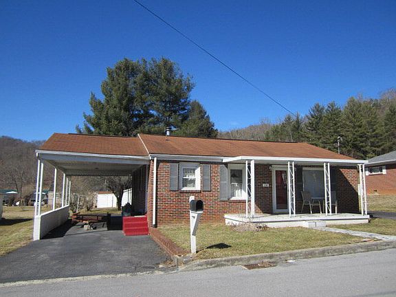 3rd image of 114 1st Ave