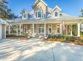 257 Magnolia Bay Dr, Eastpoint, FL 32328