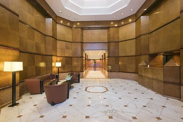 Rented by Oxford Property Group | media 9