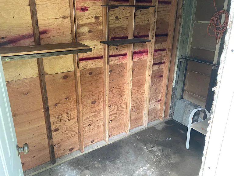 118 Doremus Ave #C — Photo 10