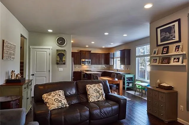 15840 SE 265th Ct — Photo 4