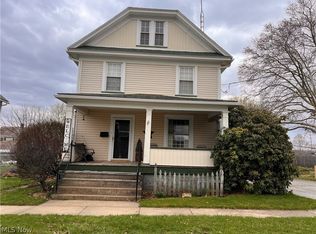 189 W Martin St, East Palestine, OH