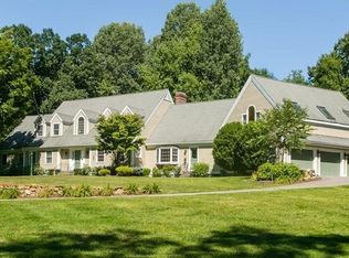 584 Strawberry Hill Rd, Concord, MA 01742
