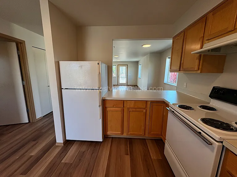 139 Prince Ave #301 — Photo 9