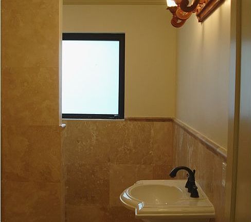 2nd image of 919 Cotorro Ave