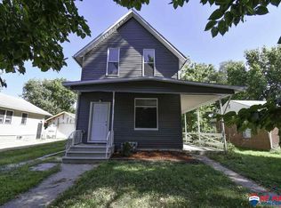 2766 E St, Lincoln, NE 68510