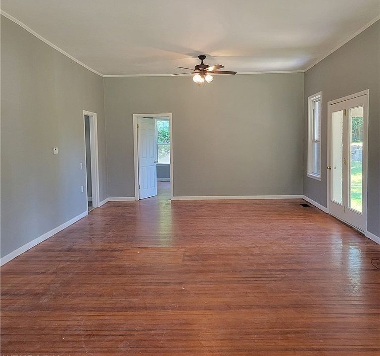 215 S 5th St, Paris, AR 72855 Zillow