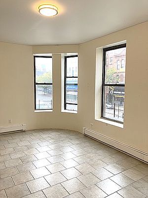 2nd image of 201 E 118th St APT 2E