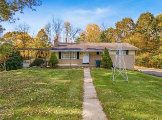 29 Woodland Dr, Burgettstown, PA 15021