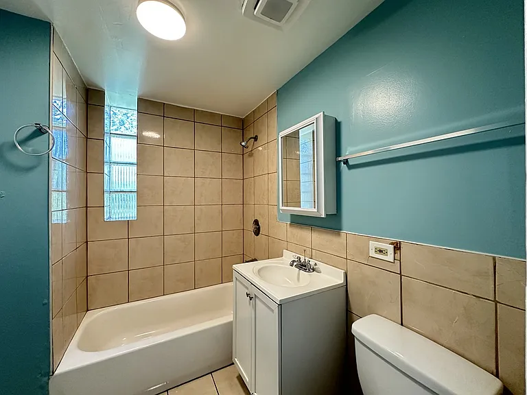2713 W 16th St #4 — Photo 20