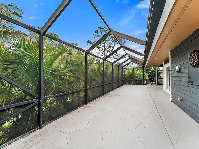 10440 SE Jupiter Narrows Dr — Photo 35
