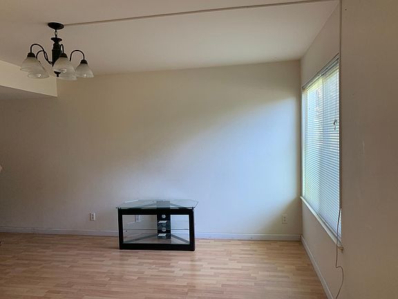 2nd image of 836 Whitefir Ln