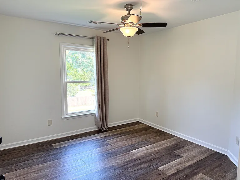 105 Springlaurel Ct — Photo 21