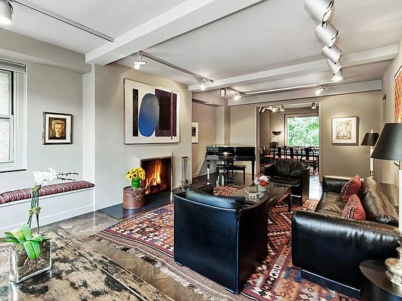 5th image of 4 E 70th St #4/5A