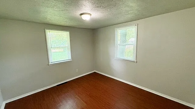 2059 N Priscilla Ave — Photo 8