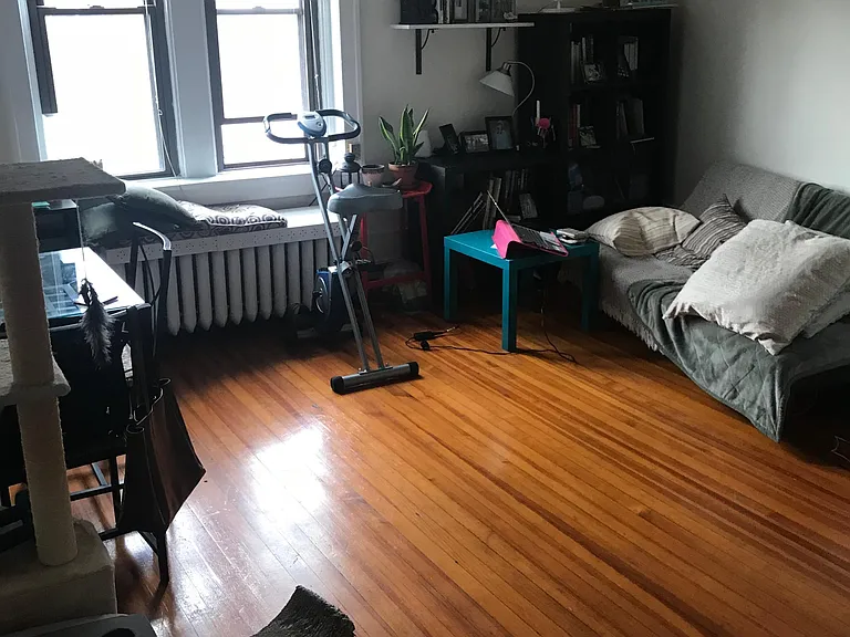 310 Washington Ave #4 — Photo 3