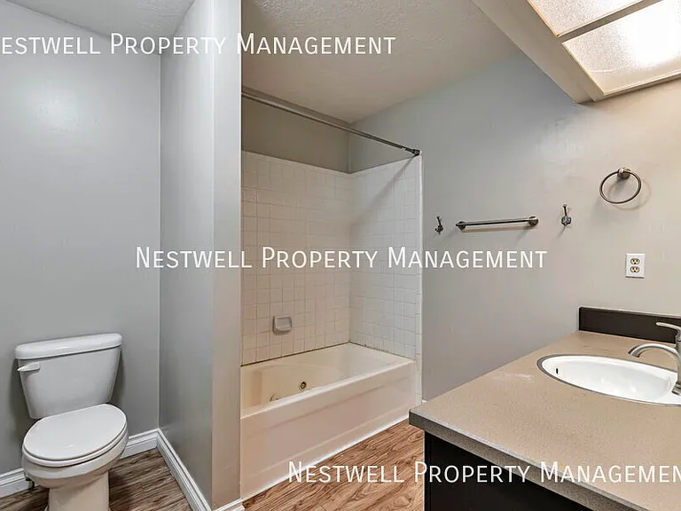 1419 Darling St #4 — Photo 14