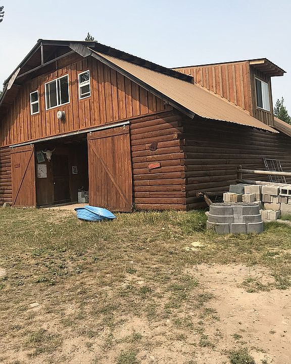 2nd image of 1980 Paradise Ridge Trl