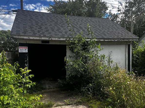 2961 Taylor St, Detroit, MI 48206