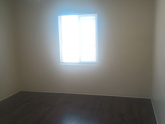 4th image of 124 E Buena Vista St