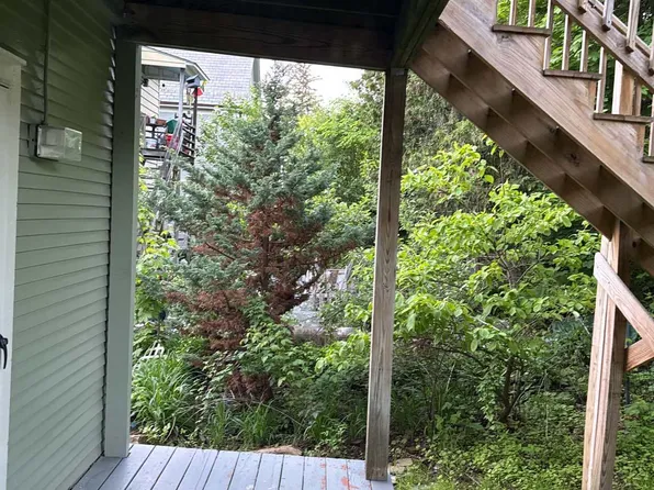 8 Isham St, Burlington, VT 05401