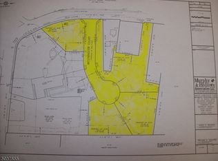 725 Mountain Ave, Berkeley Heights, NJ 07922