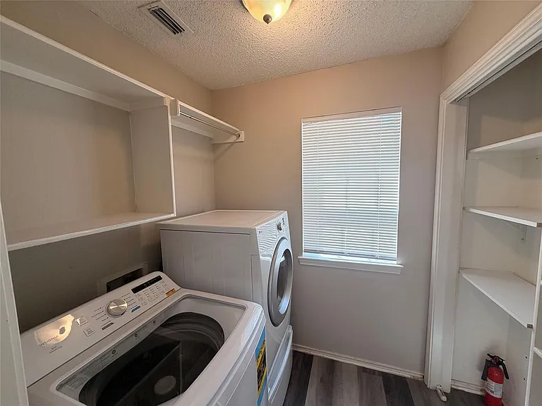 342 Arbor Ct — Photo 7
