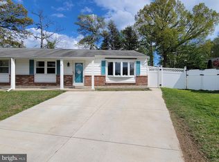 1090 Notley Ct, Pasadena, MD 21122