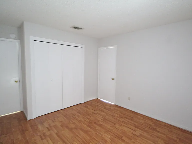 50 Fulton Ave #D16 — Photo 15
