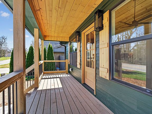 5th image of 318 E 2nd St