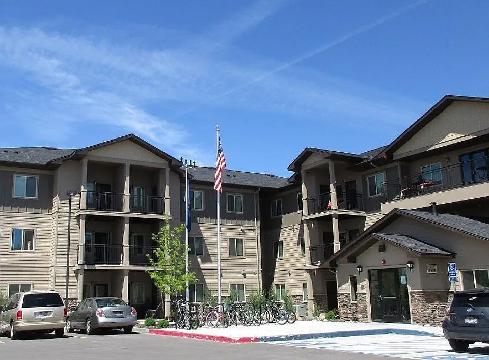 Grove at Riverside