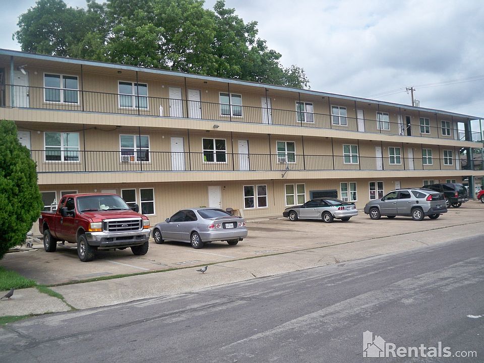 1st image of 4602 Columbia Ave APT 314