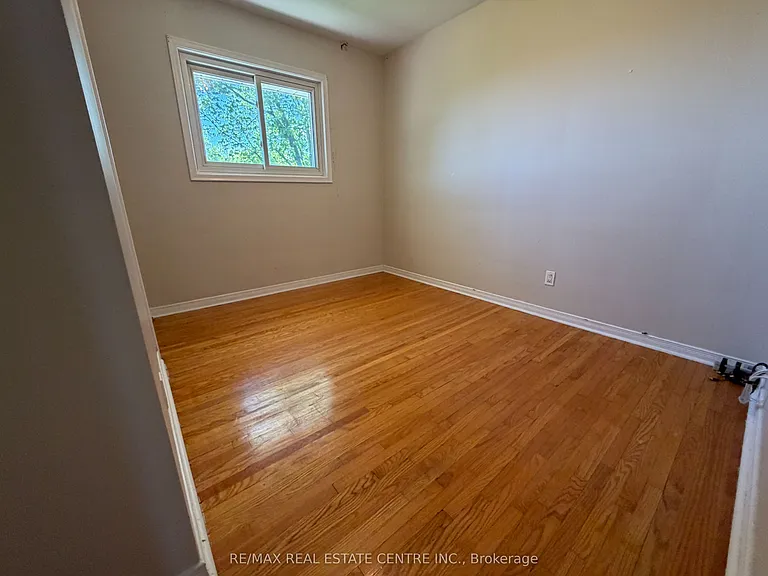 11580 Britannia Rd — Photo 18
