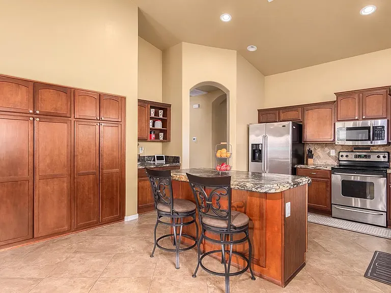 13635 W Gelding Dr — Photo 4