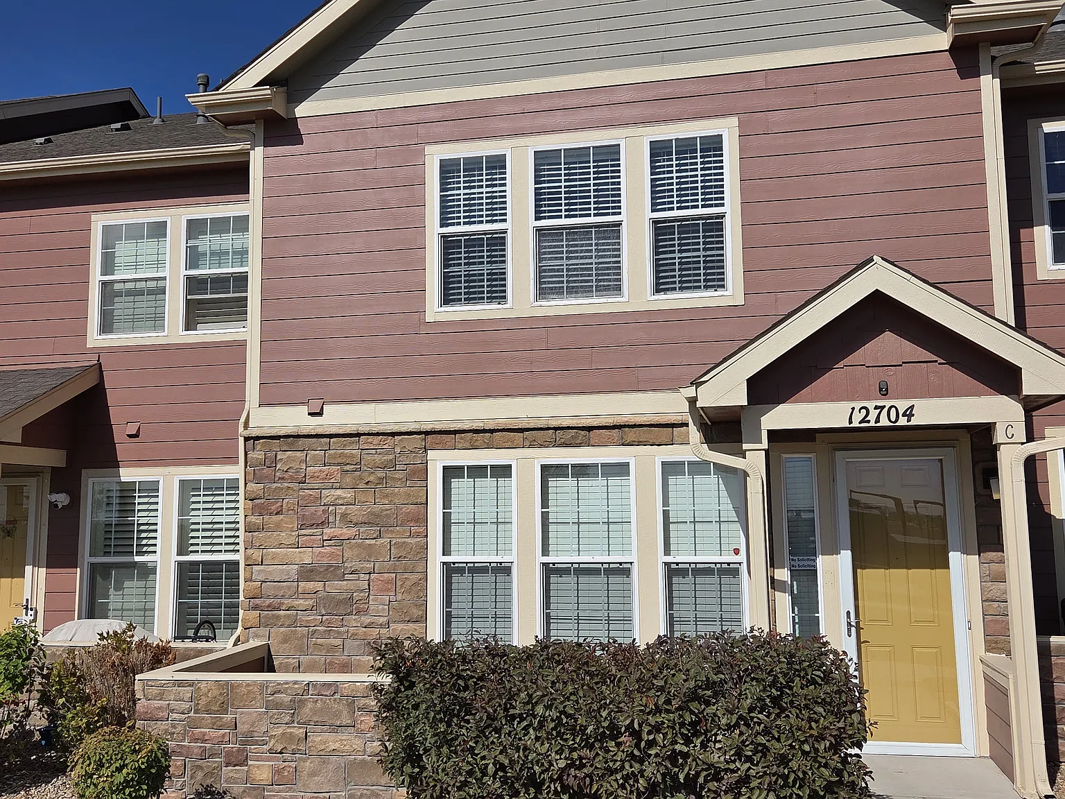 2 bed, 2.5 bath, 1672 sqft, $2,550 — Photo 1