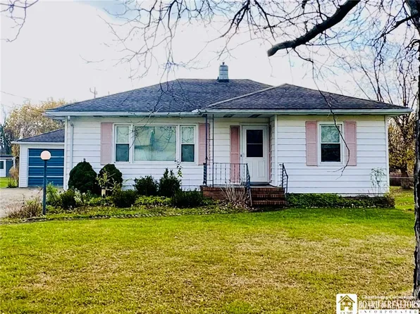 109 Willowbrook Ave, Dunkirk, NY 14048